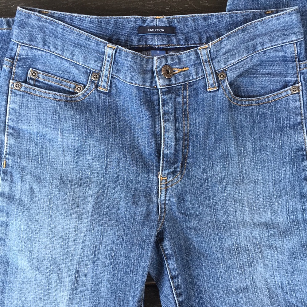 Nautica Ladies size 2 jeans EUC! - Picture 4 of 7